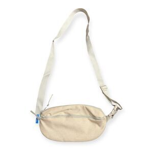 Therabody Fanny Pack Crossbody Bag United Airlines Business Class Collab